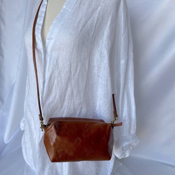 Clare V L’Ami, Natural Rustic with all over Tiger Deboss - Picture 4 of 11